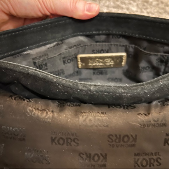 Michael Kors Velvet Gold Chain Bag - Picture 8 of 9